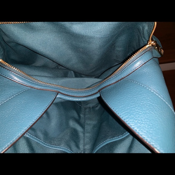 Coach Purse -Fall - Picture 4 of 5